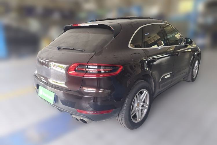 Used Porsche Macan 2016 Macan S 3.0T Rear Right 45 Deg