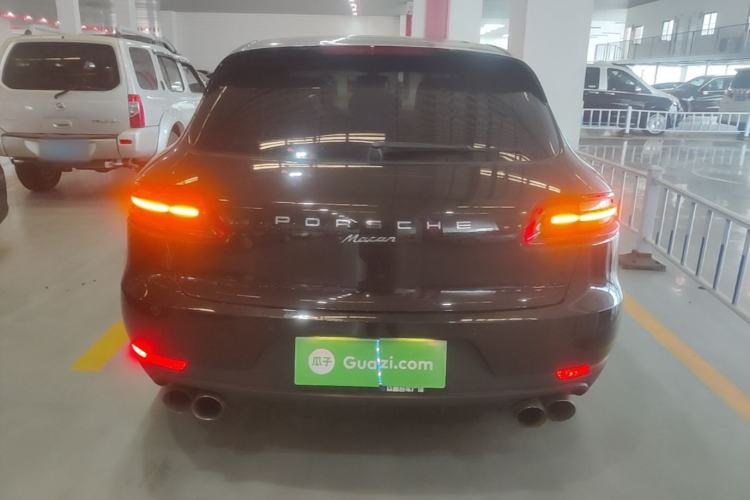 Used Porsche Macan 2016 Macan 2.0T Rear
