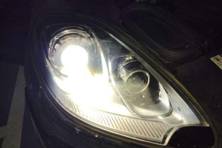 Used Porsche Macan 2016 Macan 2.0T Right Front Headlight