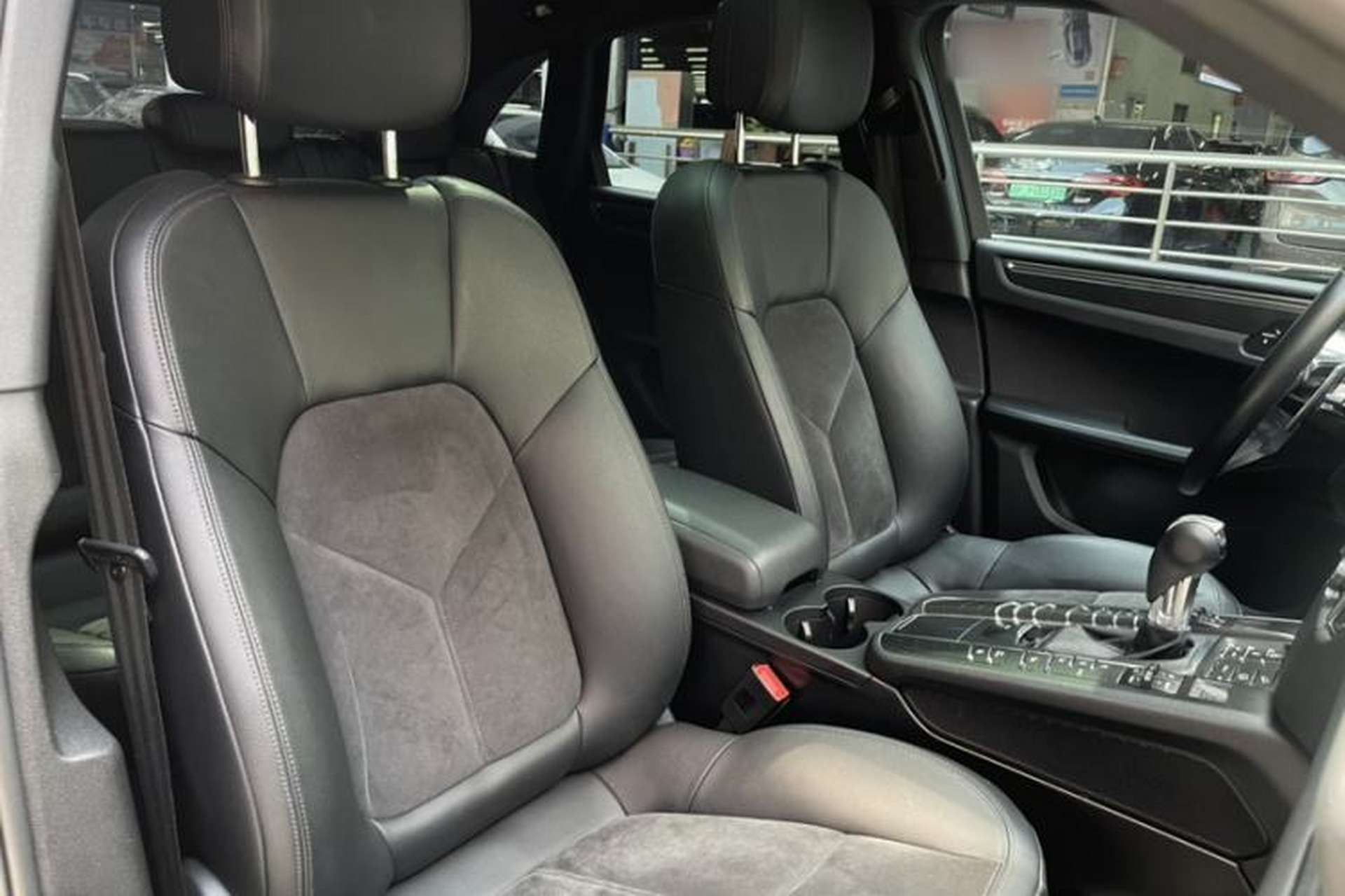 Used Porsche Macan 2016 Macan 2.0T Right Front Seat