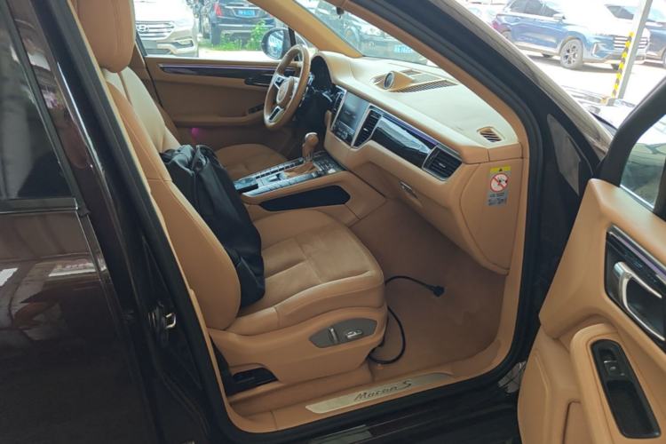 Used Porsche Macan 2016 Macan S 3.0T Right Front Seat