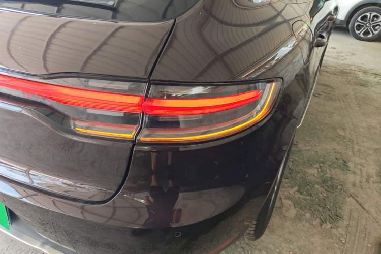 Used Porsche Macan 2016 Macan S 3.0T Right Rear Taillight