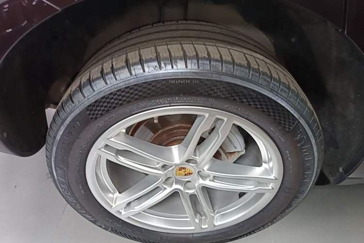 Used Porsche Macan 2016 Macan S 3.0T Right Rear Wheel Hub