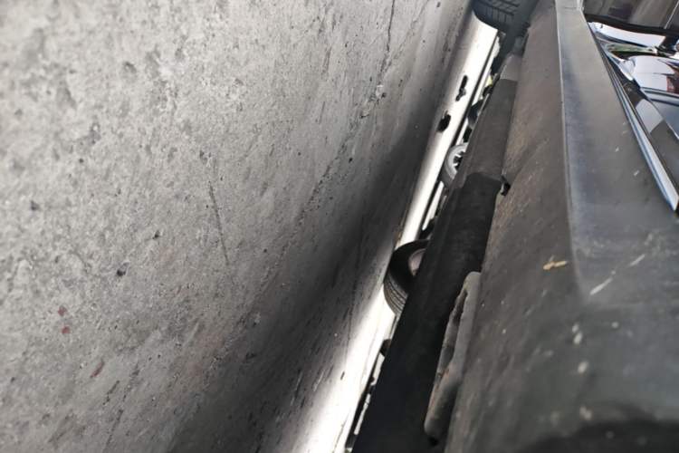 Used Porsche Macan 2016 Macan 2.0T Right Side Sill
