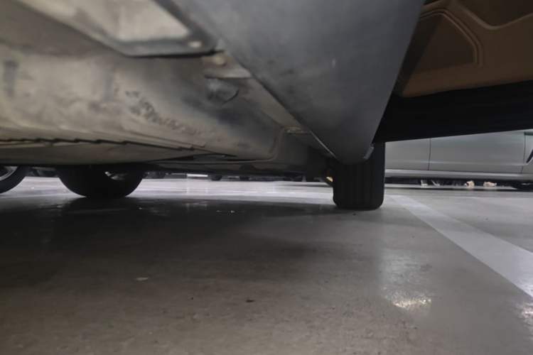 Used Porsche Macan 2016 Macan 2.0T Right Side Sill