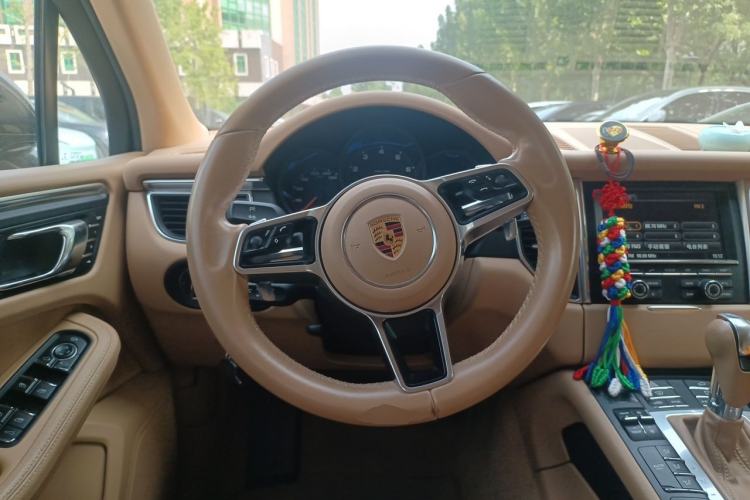Used Porsche Macan 2016 Macan 2.0T Steering Wheel