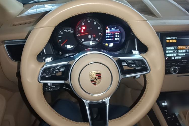 Used Porsche Macan 2016 Macan 2.0T Steering Wheel
