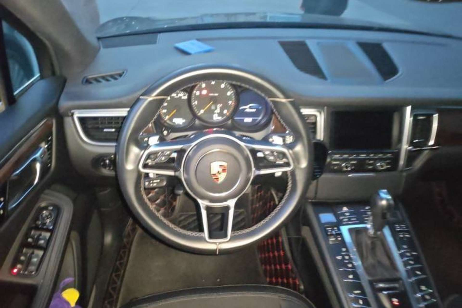 Used Porsche Macan 2016 Macan 2.0T Steering Wheel