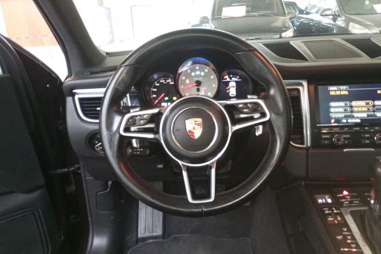 Used Porsche Macan 2016 Macan S 3.0T Steering Wheel