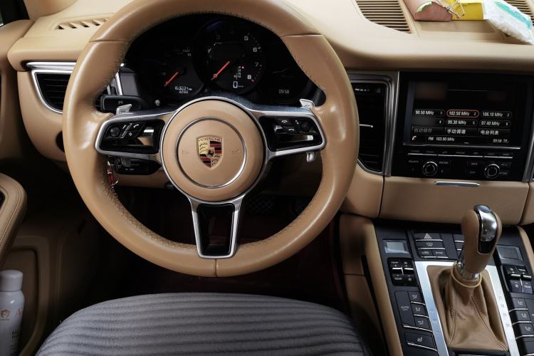 Used Porsche Macan 2016 Macan 2.0T Steering Wheel