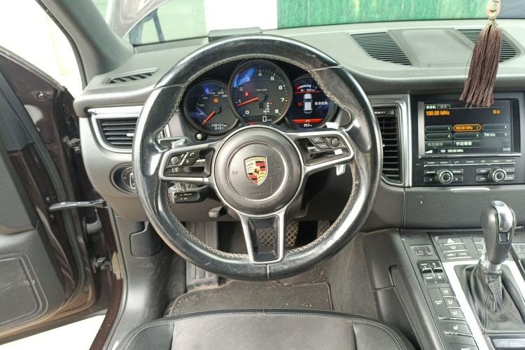Used Porsche Macan 2016 Macan 2.0T Steering Wheel