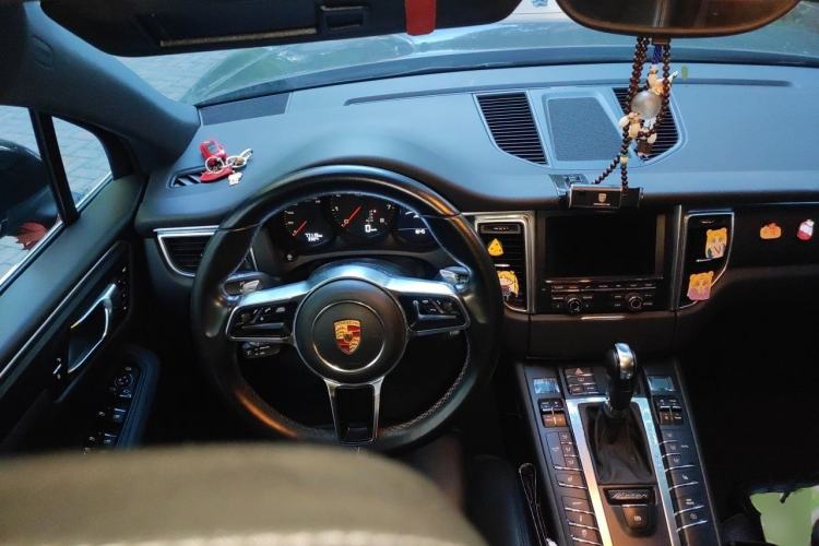 Used Porsche Macan 2016 Macan 2.0T Steering Wheel