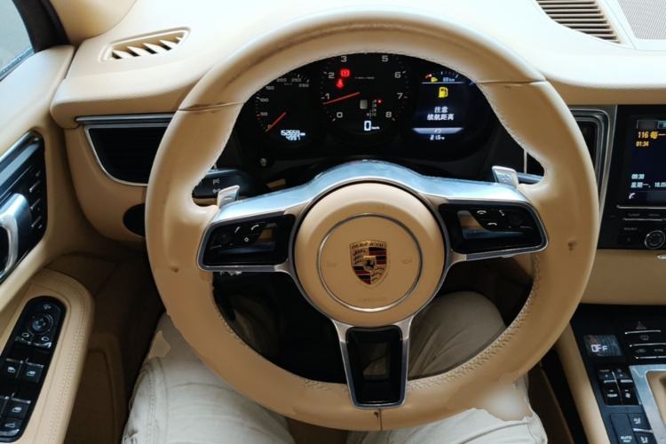 Used Porsche Macan 2016 Macan 2.0T Steering Wheel