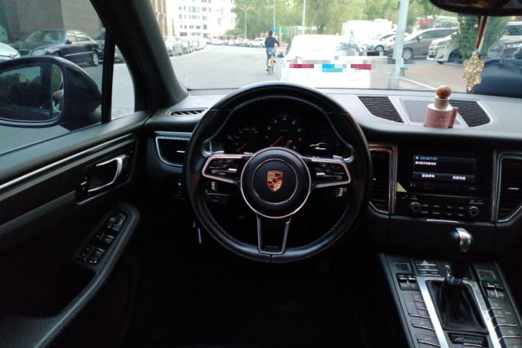 Used Porsche Macan 2016 Macan 2.0T Steering Wheel