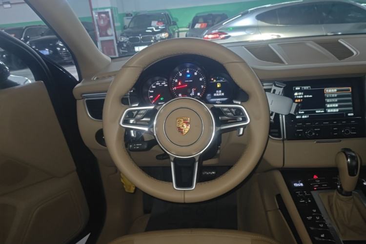 Used Porsche Macan 2016 Macan 2.0T Steering Wheel