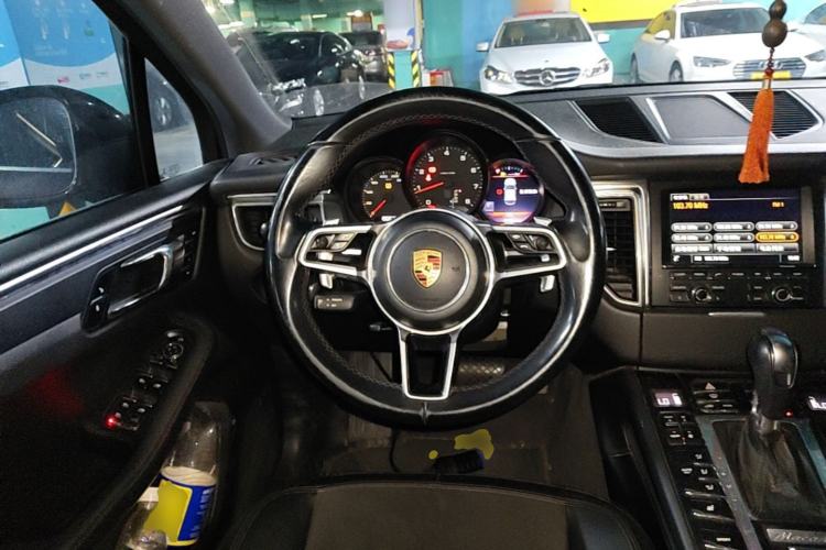 Used Porsche Macan 2016 Macan 2.0T Steering Wheel