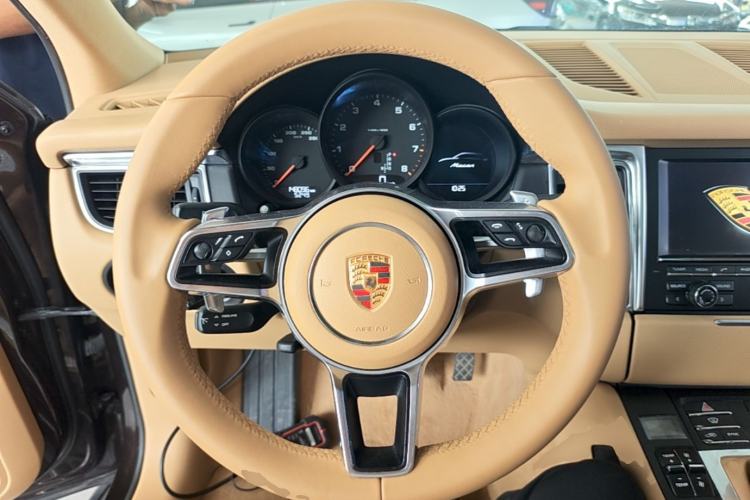 Used Porsche Macan 2016 Macan 2.0T Steering Wheel