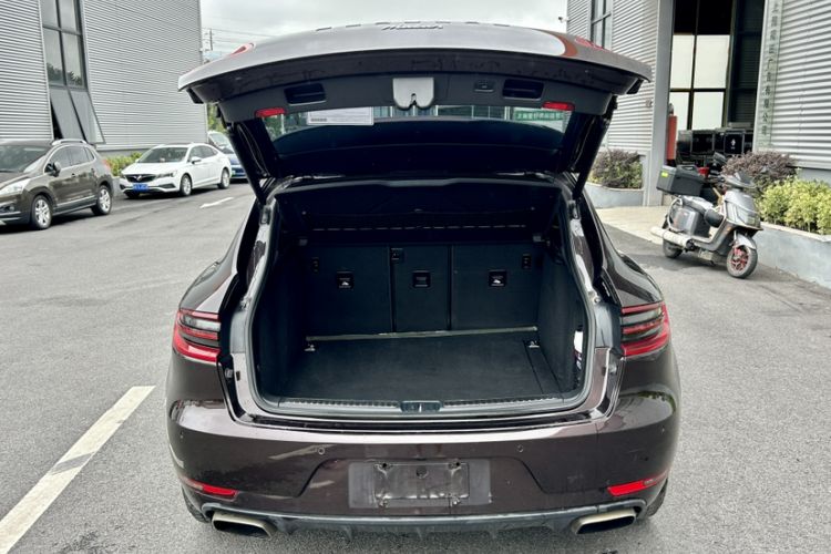 Used Porsche Macan 2016 Macan 2.0T Trunk