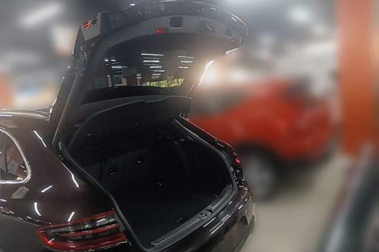 Used Porsche Macan 2016 Macan 2.0T Trunk