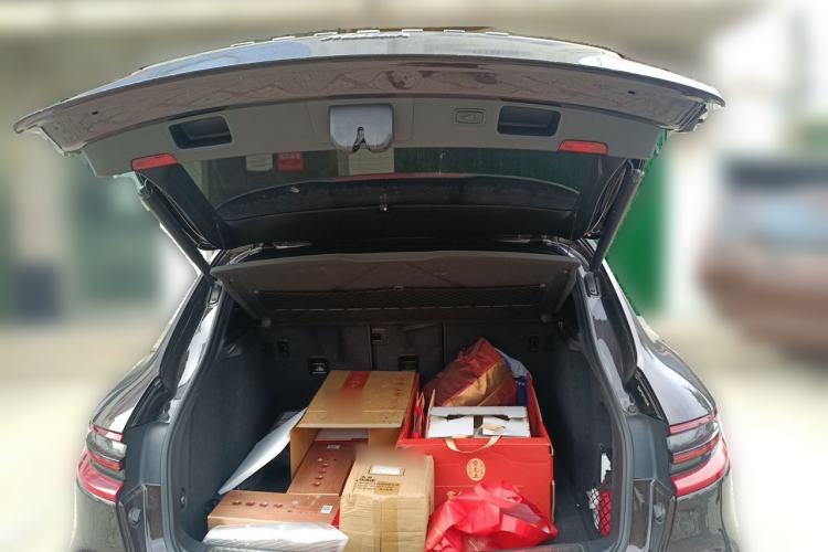 Used Porsche Macan 2016 Macan 2.0T Trunk