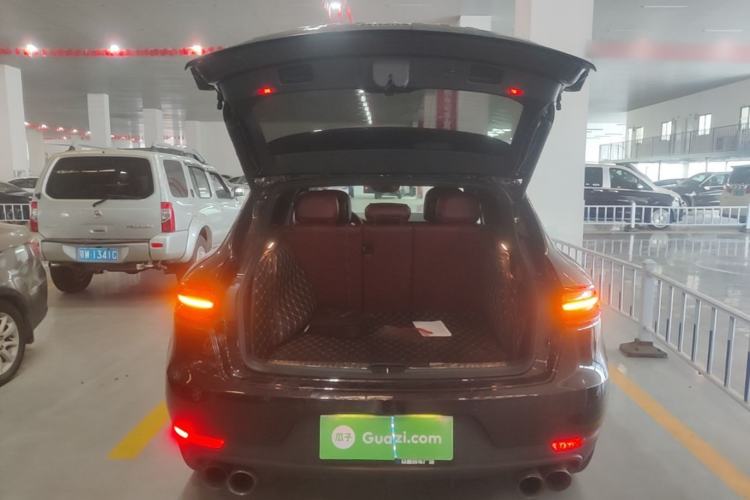 Used Porsche Macan 2016 Macan 2.0T Trunk