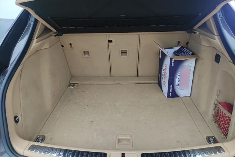 Used Porsche Macan 2016 Macan 2.0T Trunk