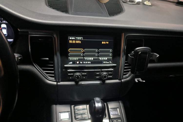 Used Porsche Macan 2016 Macan 2.0T Audio And AC Panel