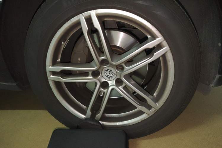 Used Porsche Macan 2016 Macan 2.0T Exterior 7