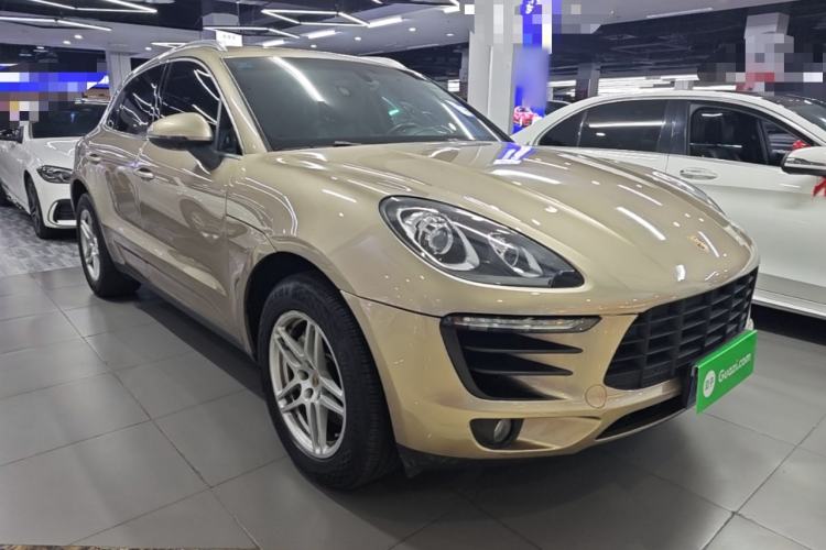 Used Porsche Macan 2016 Macan S 3.0T Front Right 45 Deg