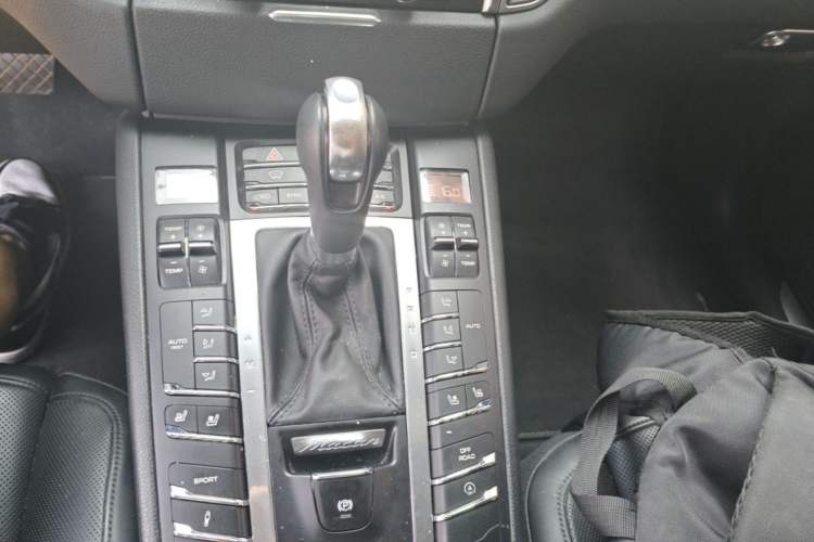 Used Porsche Macan 2016 Macan S 3.0T Gear Lever