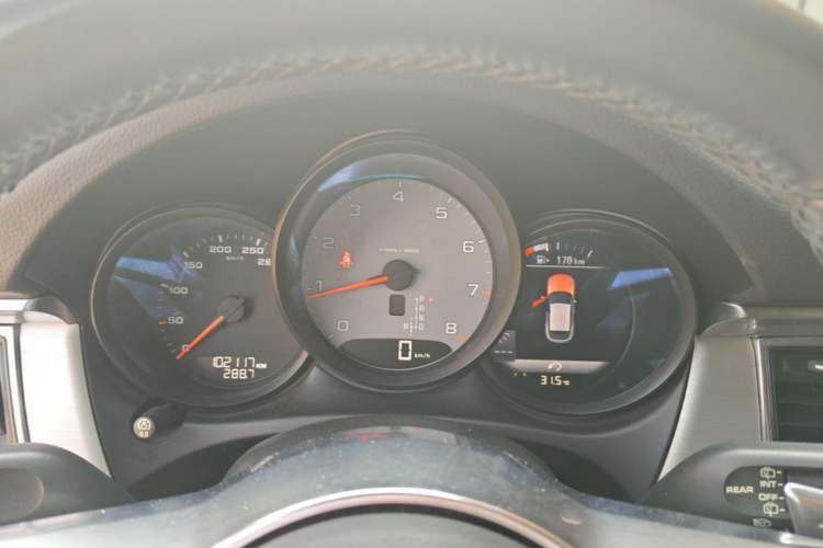 Used Porsche Macan 2016 Macan S 3.0T Instrument Cluster