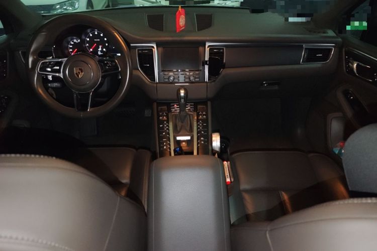 Used Porsche Macan 2016 Macan 2.0T Interior 2