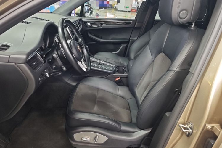 Used Porsche Macan 2016 Macan S 3.0T Left Front Seat
