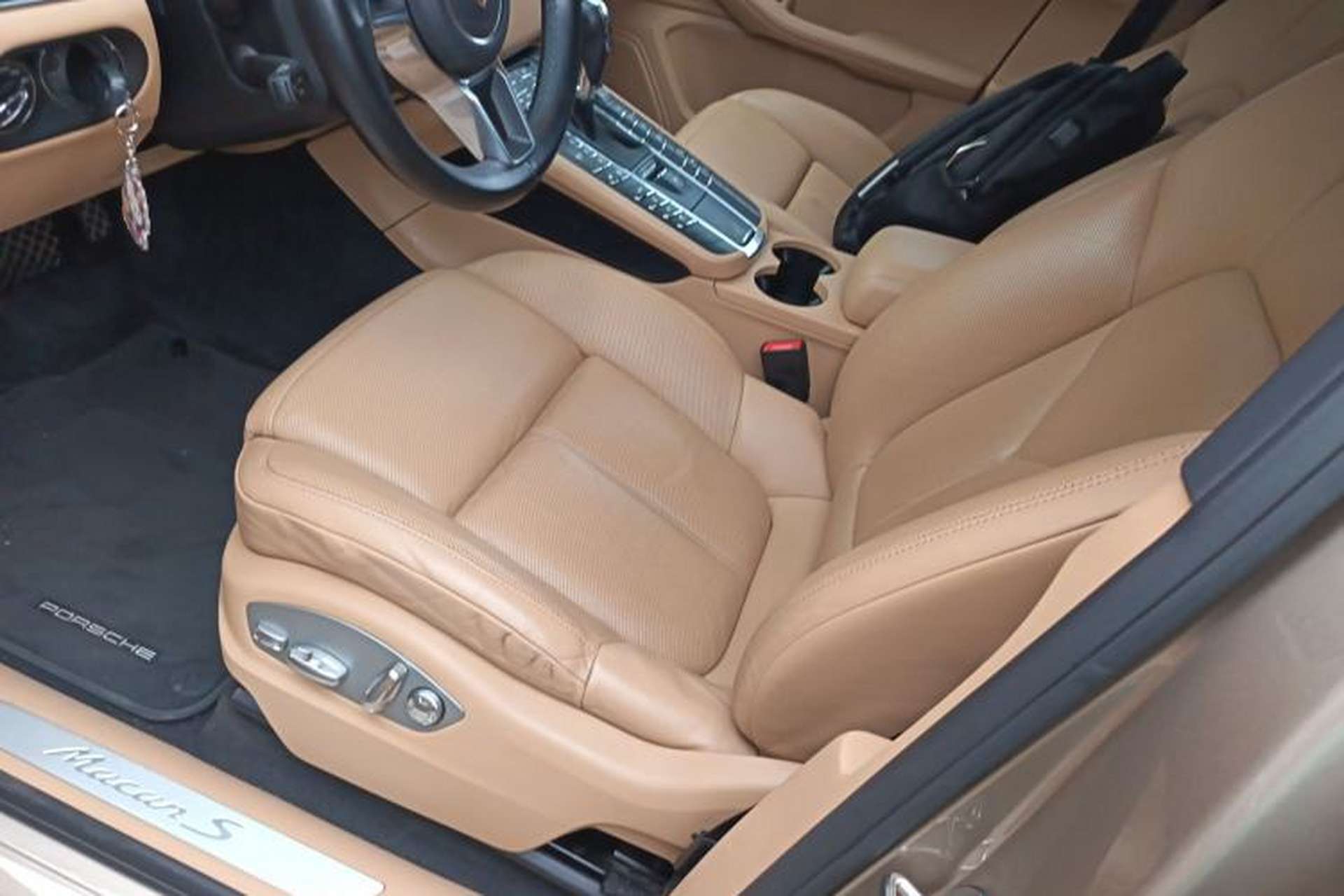 Used Porsche Macan 2016 Macan S 3.0T Left Front Seat