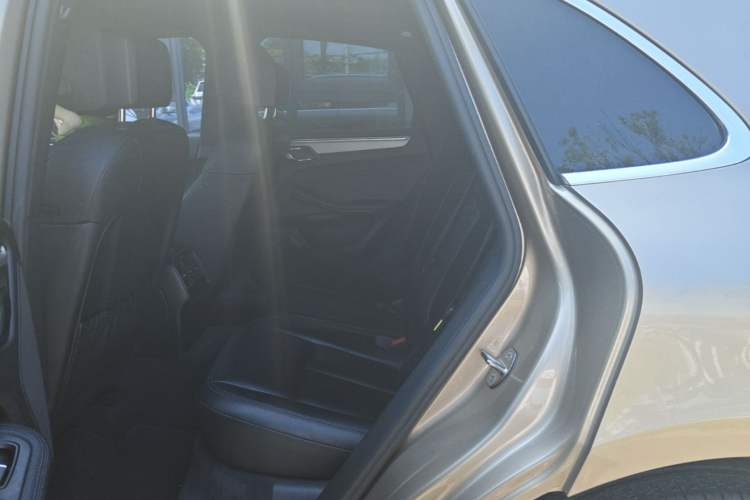 Used Porsche Macan 2016 Macan S 3.0T Left Rear Seat