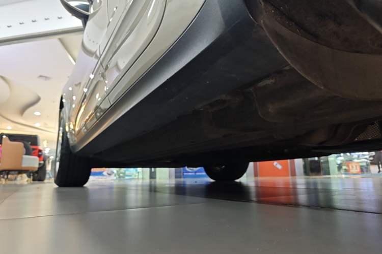 Used Porsche Macan 2016 Macan S 3.0T Left Side Sill