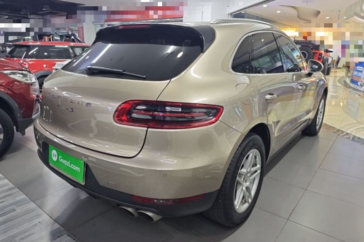 Used Porsche Macan 2016 Macan S 3.0T Rear Right 45 Deg