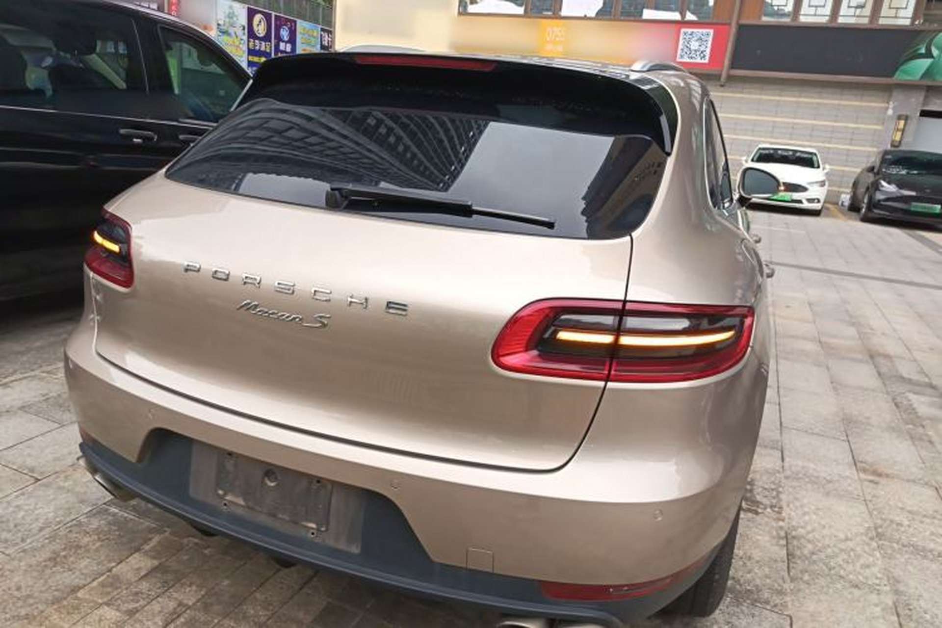 Used Porsche Macan 2016 Macan S 3.0T Rear Right 45 Deg