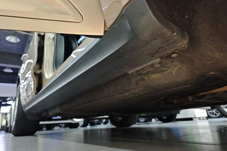 Used Porsche Macan 2016 Macan S 3.0T Right Side Sill