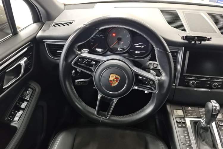Used Porsche Macan 2016 Macan S 3.0T Steering Wheel