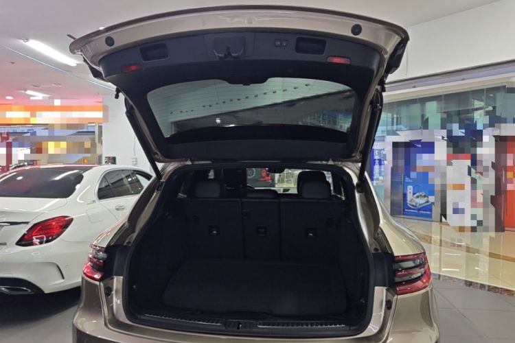 Used Porsche Macan 2016 Macan S 3.0T Trunk