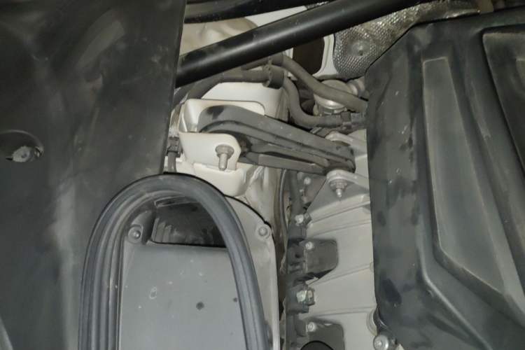 Used Porsche Macan 2016 Macan S 3.0T Engine Bay Right