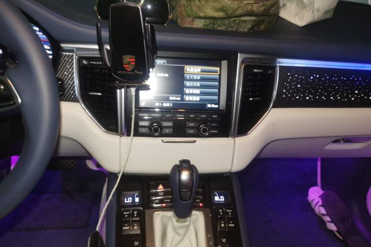 Used Porsche Macan 2016 Macan 2.0T Audio And AC Panel