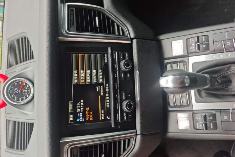 Used Porsche Macan 2016 Macan S 3.0T Audio And AC Panel