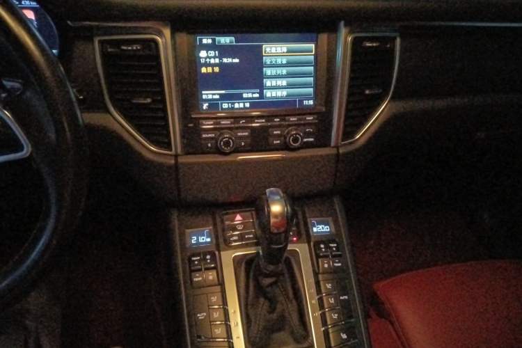 Used Porsche Macan 2016 Macan 2.0T Audio And AC Panel