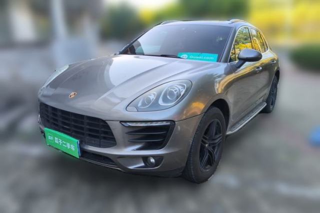 Ojetý Porsche Macan 2016 Macan 2.0T