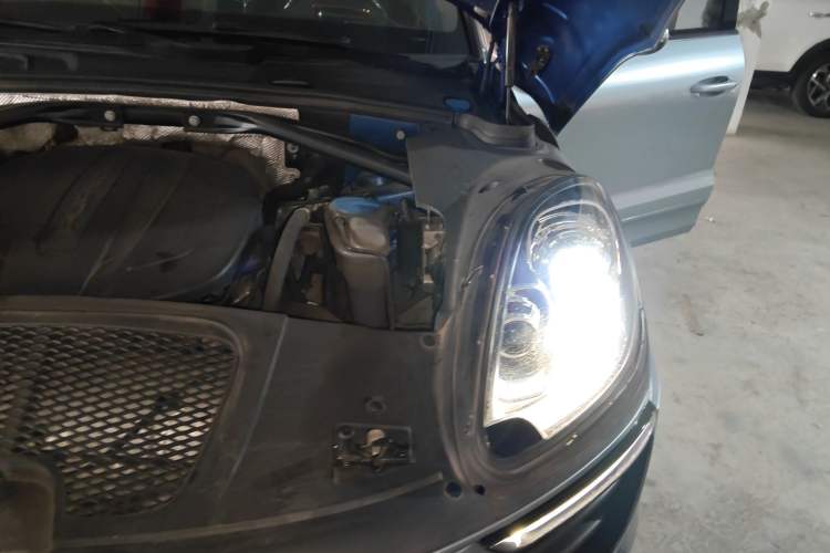Used Porsche Macan 2016 Macan 2.0T Engine Bay Left