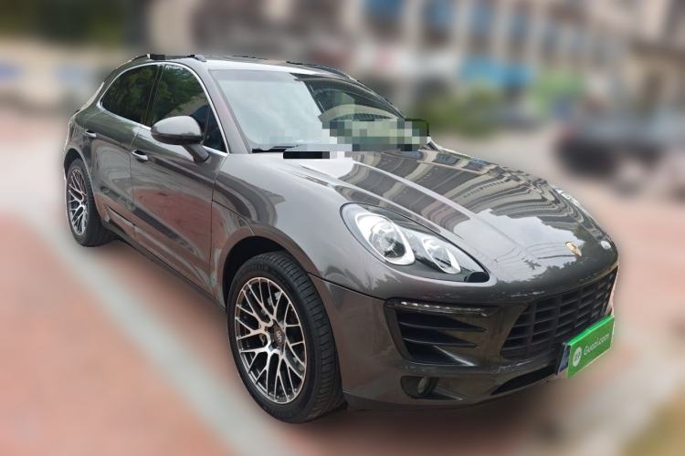 Used Porsche Macan 2016 Macan S 3.0T Front Right 45 Deg