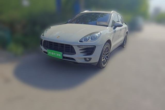 Ojetý Porsche Macan 2016 Macan 2.0T