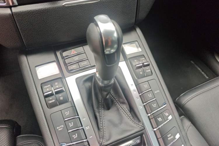 Used Porsche Macan 2016 Macan S 3.0T Gear Lever
